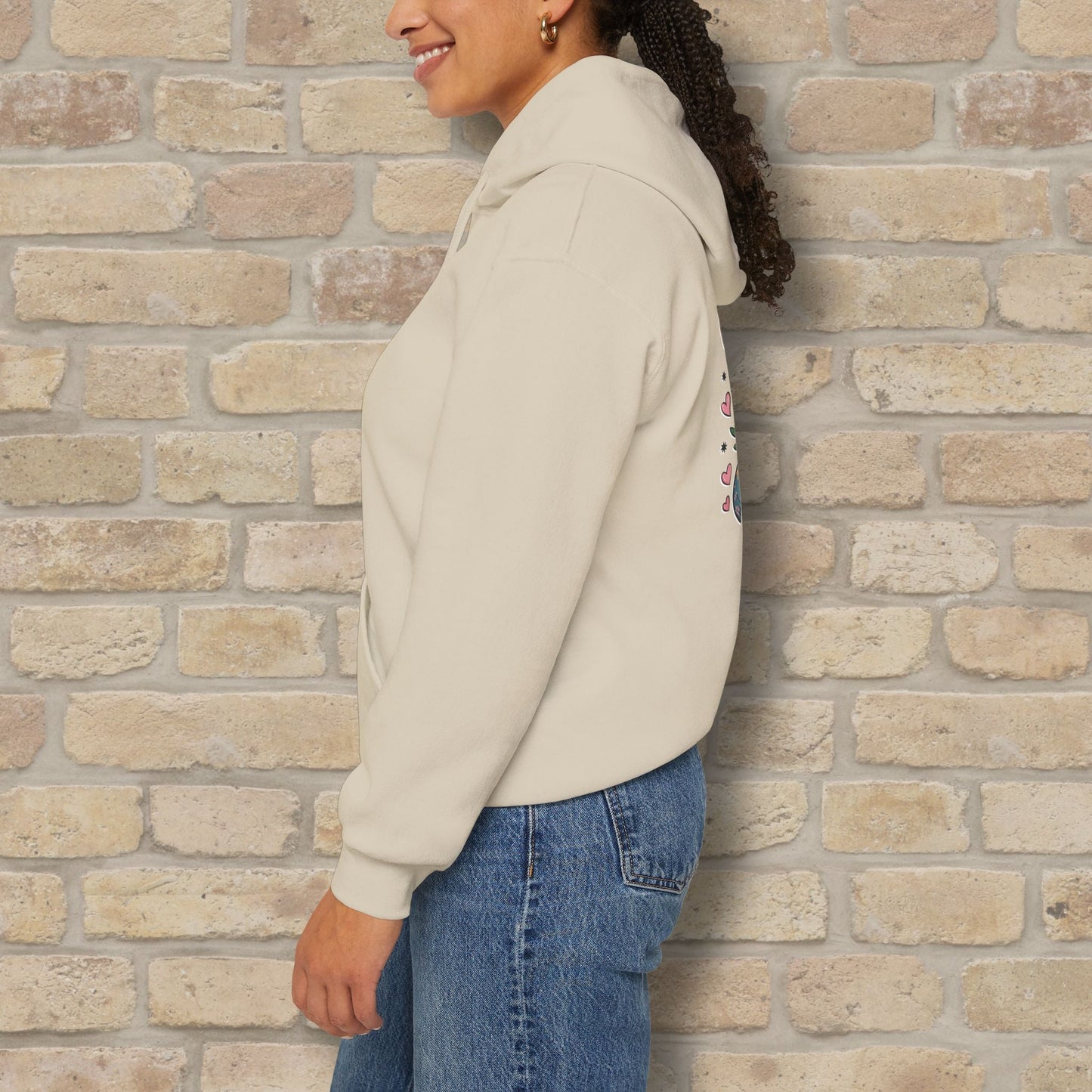 Graphic & Text Mom Bear Life Vibes Pullover Hoodie - Vibrant Styles