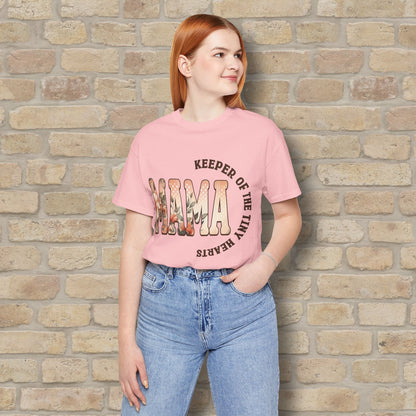 T-Shirt Keeper of the Tiny Hearts – Floral Mama Tee - Vibrant Styles
