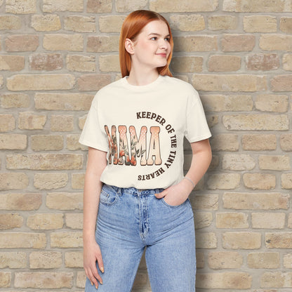 T-Shirt Keeper of the Tiny Hearts – Floral Mama Tee - Vibrant Styles