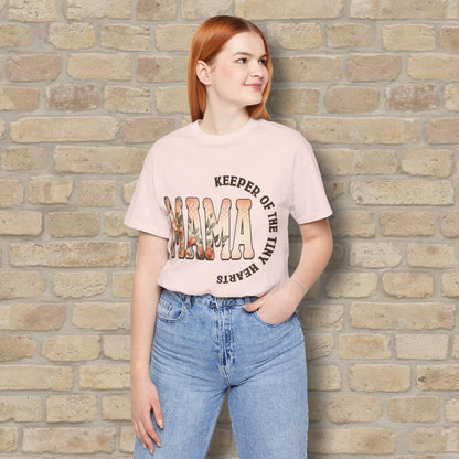 T-Shirt Keeper of the Tiny Hearts – Floral Mama Tee - Vibrant Styles