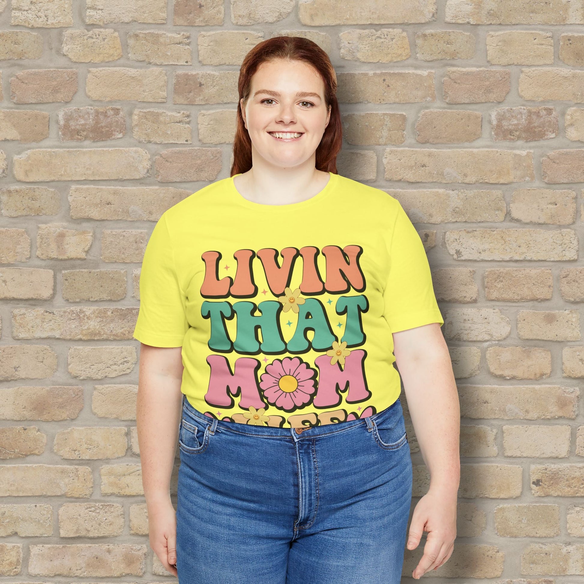 T-Shirt Livin’ That Mom Life Tee - Vibrant Styles