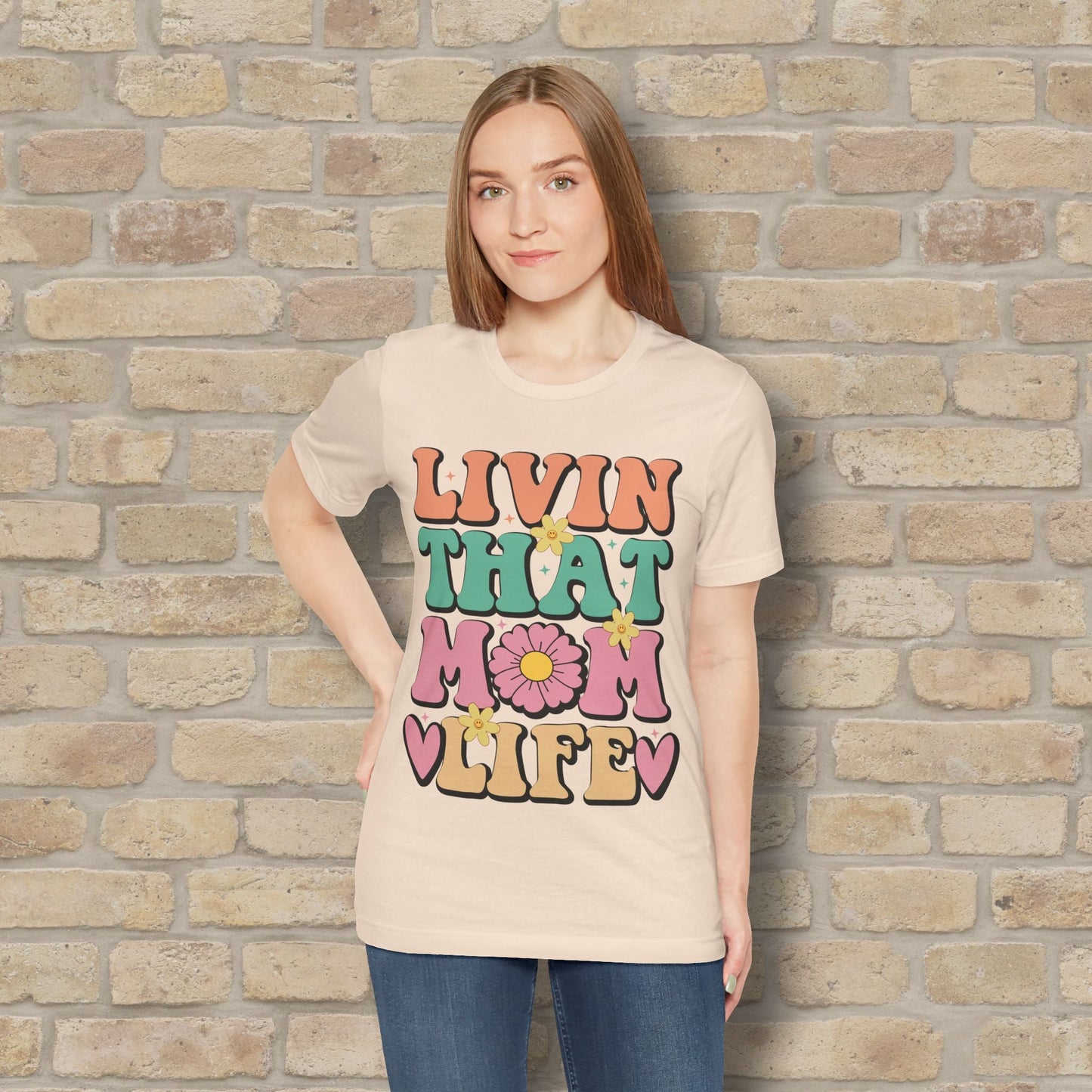 T-Shirt Livin’ That Mom Life Tee - Vibrant Styles