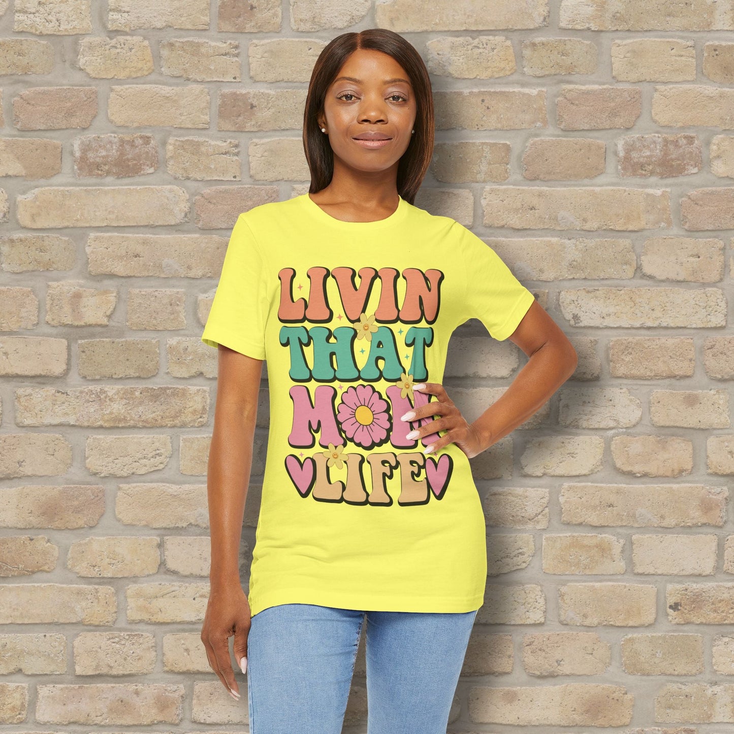 T-Shirt Livin’ That Mom Life Tee - Vibrant Styles