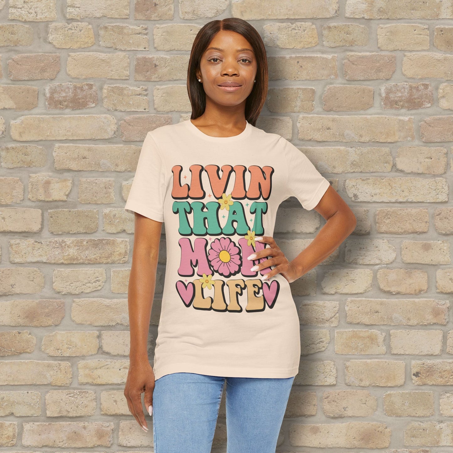 T-Shirt Livin’ That Mom Life Tee - Vibrant Styles