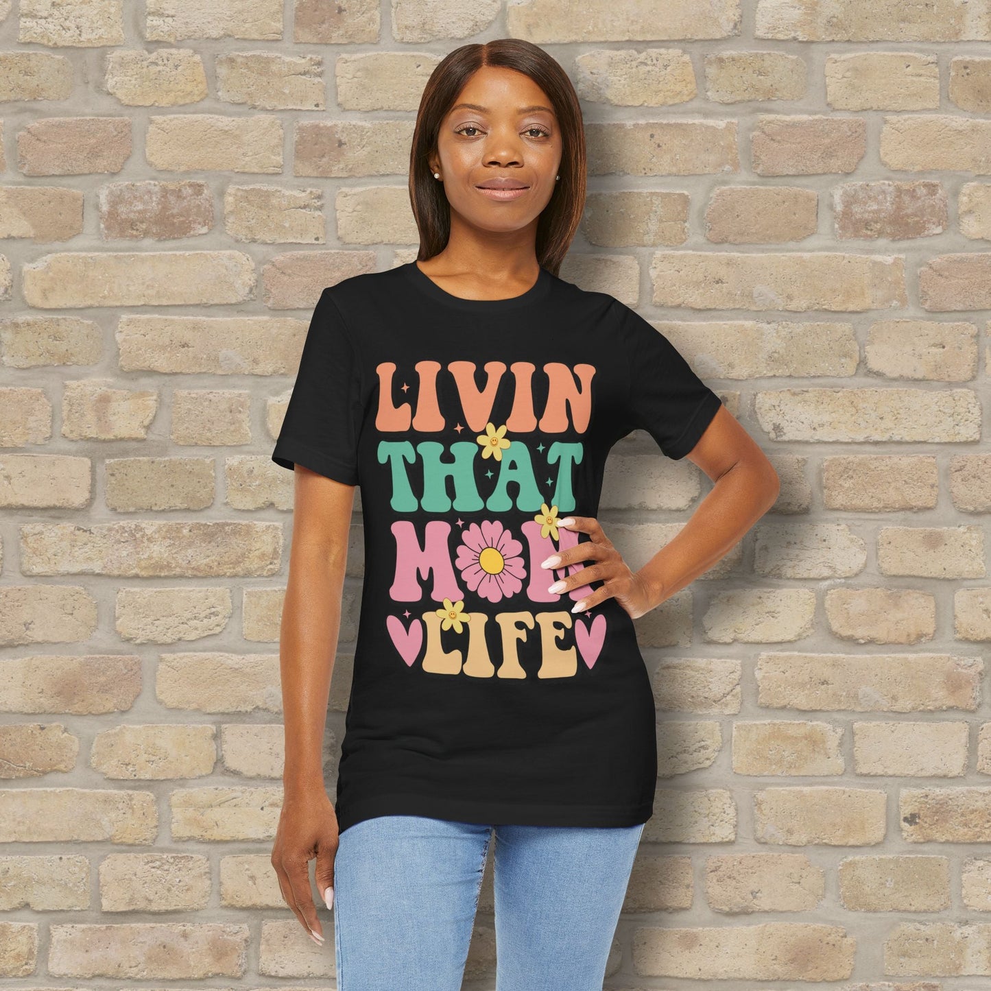 T-Shirt Livin’ That Mom Life Tee - Vibrant Styles