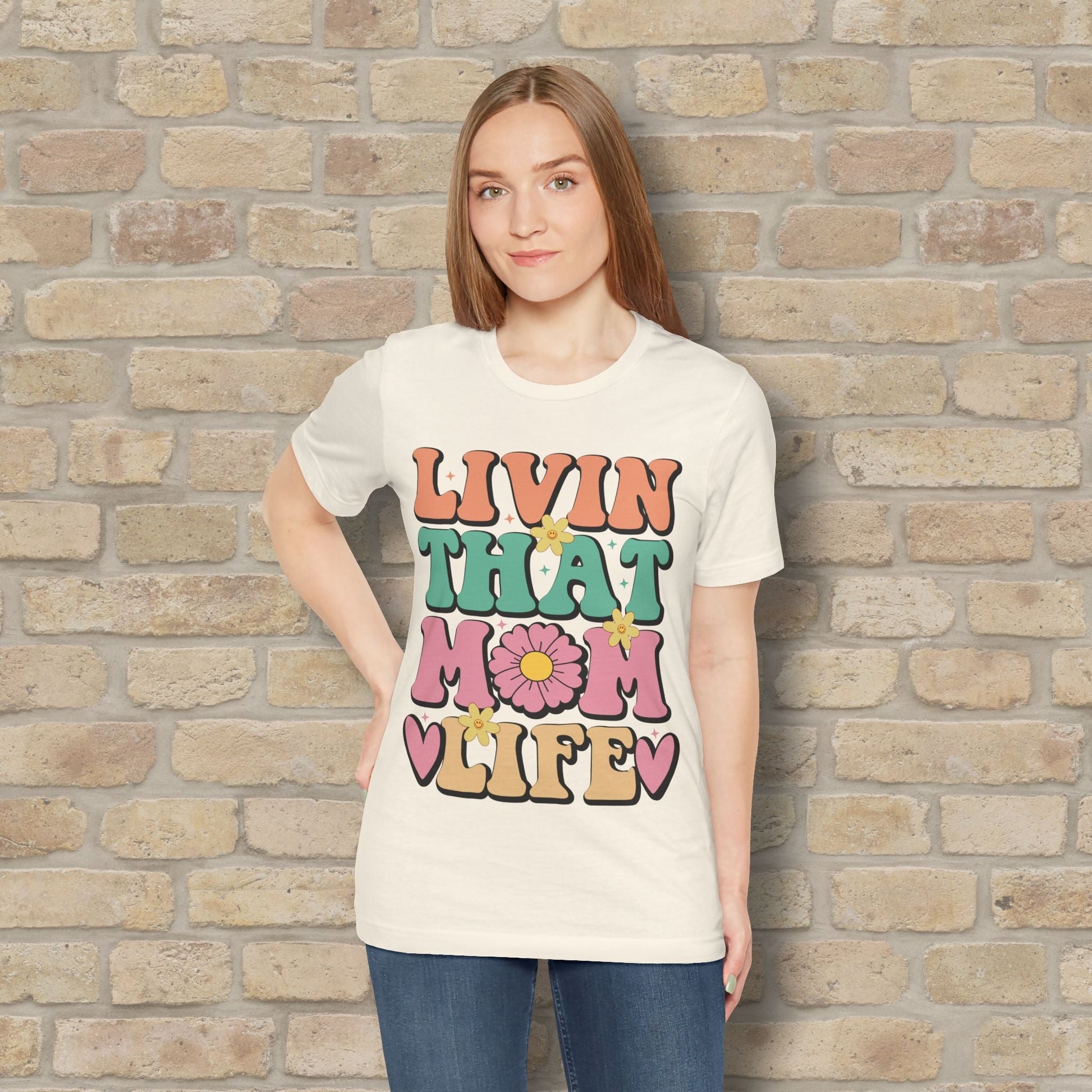 T-Shirt Livin’ That Mom Life Tee - Vibrant Styles