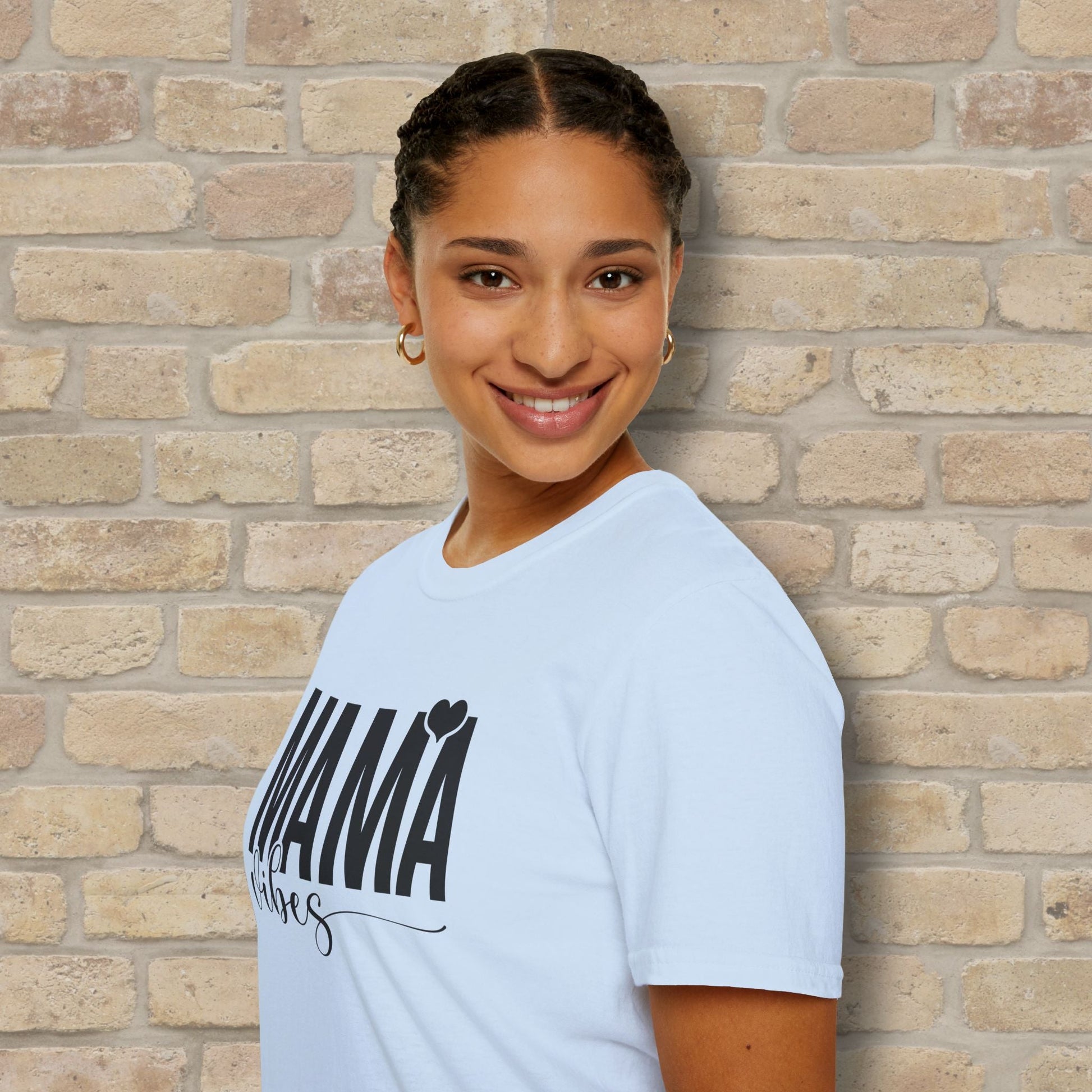 Mostly Text Mama Vibes Tee - Vibrant Styles