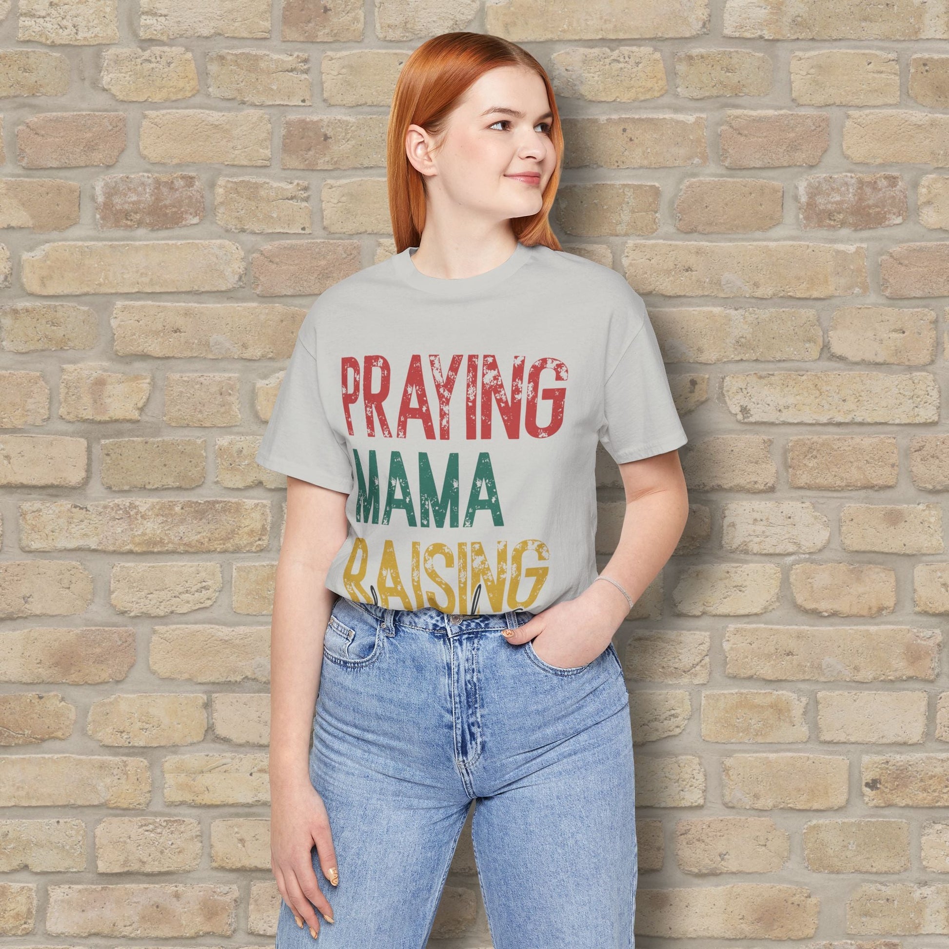 T-Shirt Praying Mama Raising Disciples Tee - Vibrant Styles