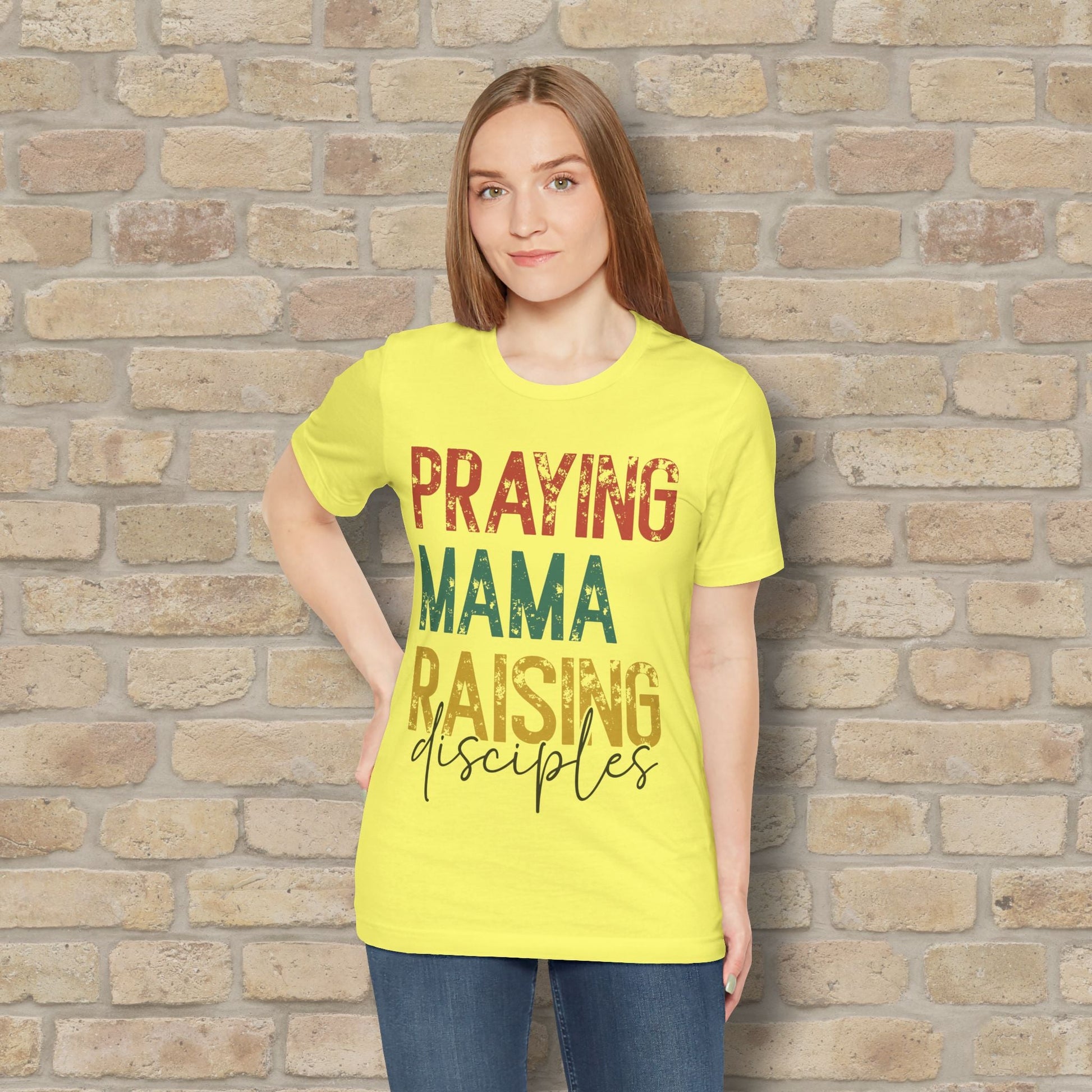 T-Shirt Praying Mama Raising Disciples Tee - Vibrant Styles
