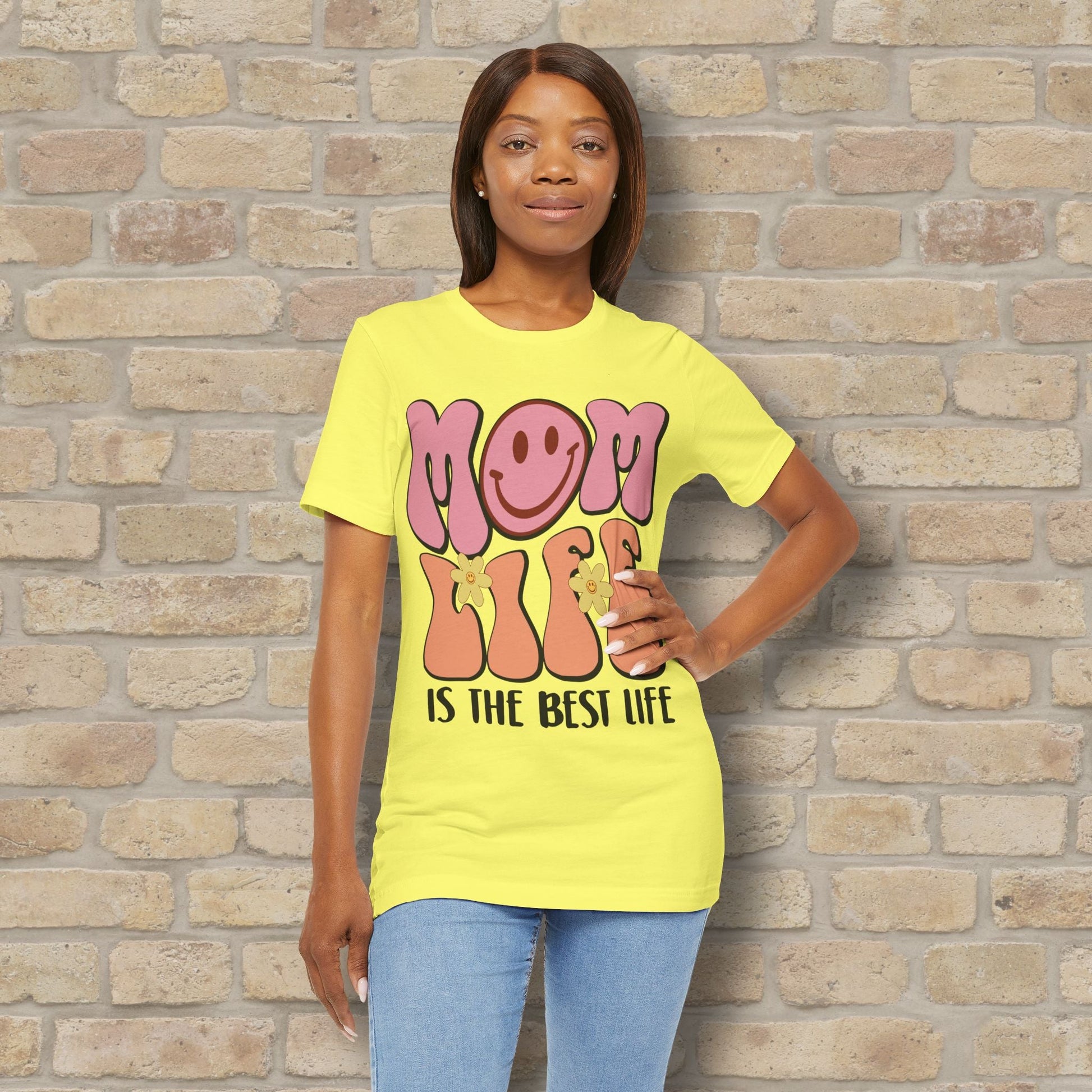Mostly Text T-Shirts Retro Mom Life Tee - Vibrant Styles