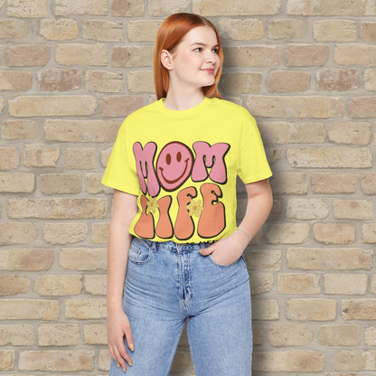 Mostly Text T-Shirts Retro Mom Life Tee - Vibrant Styles
