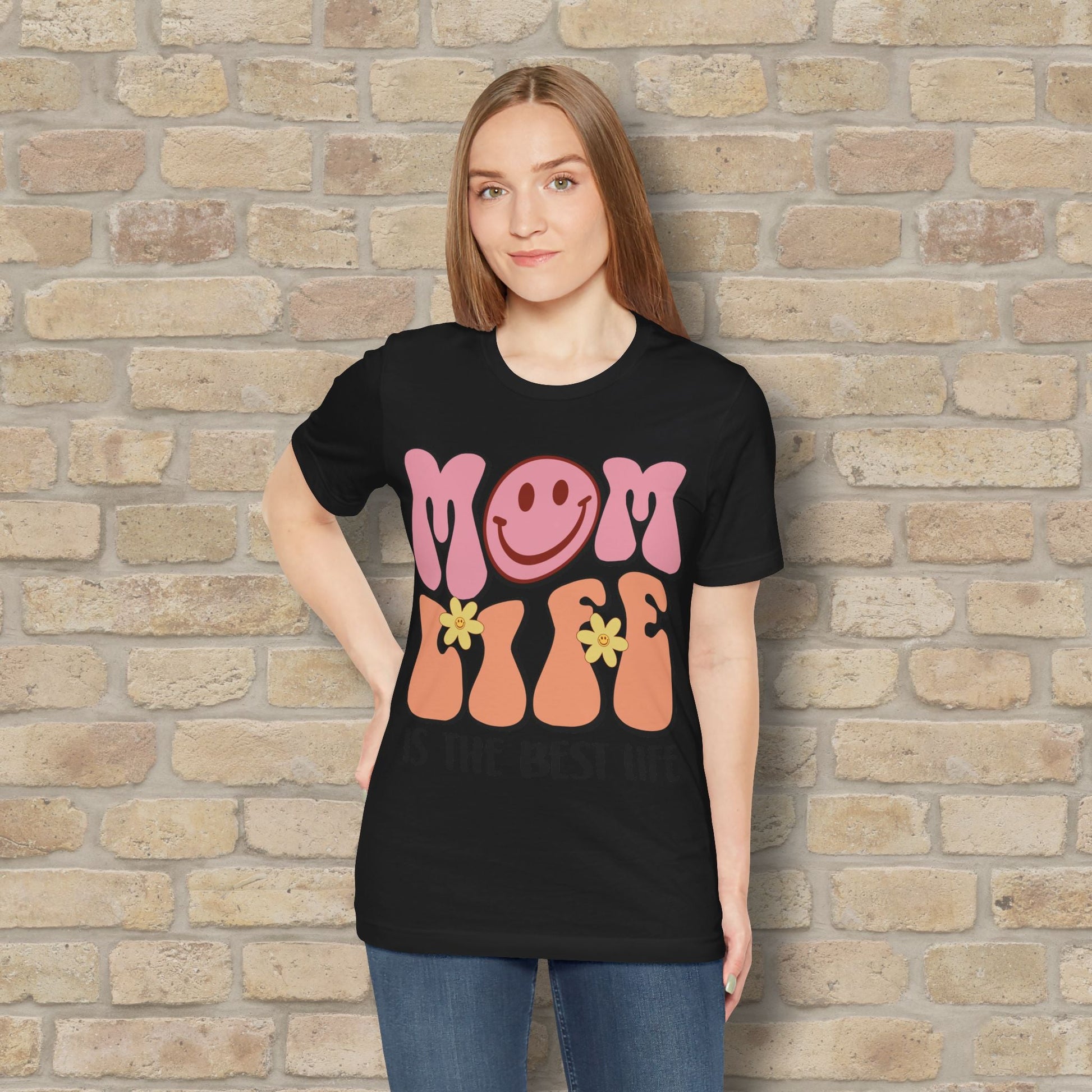 Mostly Text T-Shirts Retro Mom Life Tee - Vibrant Styles