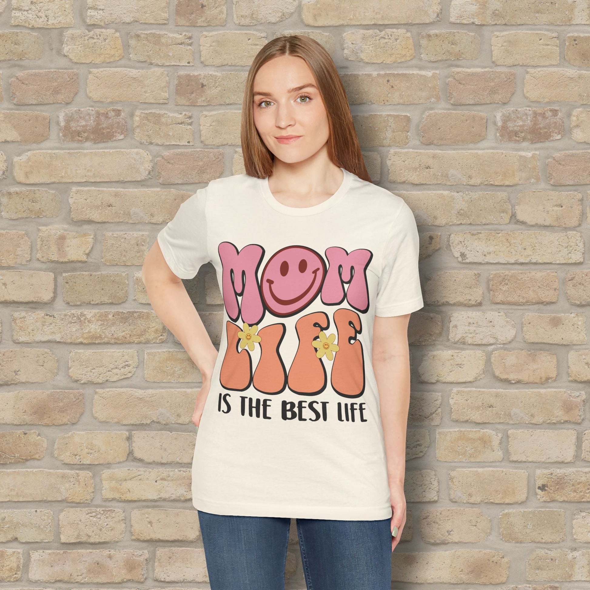 Mostly Text T-Shirts Retro Mom Life Tee - Vibrant Styles