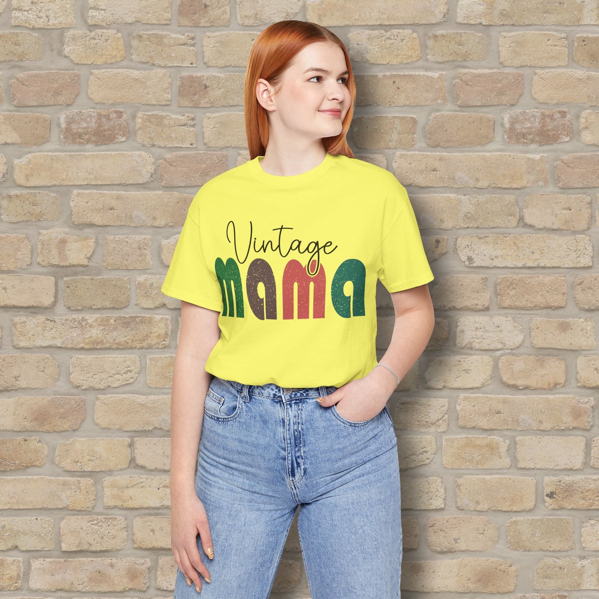 T-Shirt Vintage Mama Tee – Timeless Style, Still Got It - Vibrant Styles