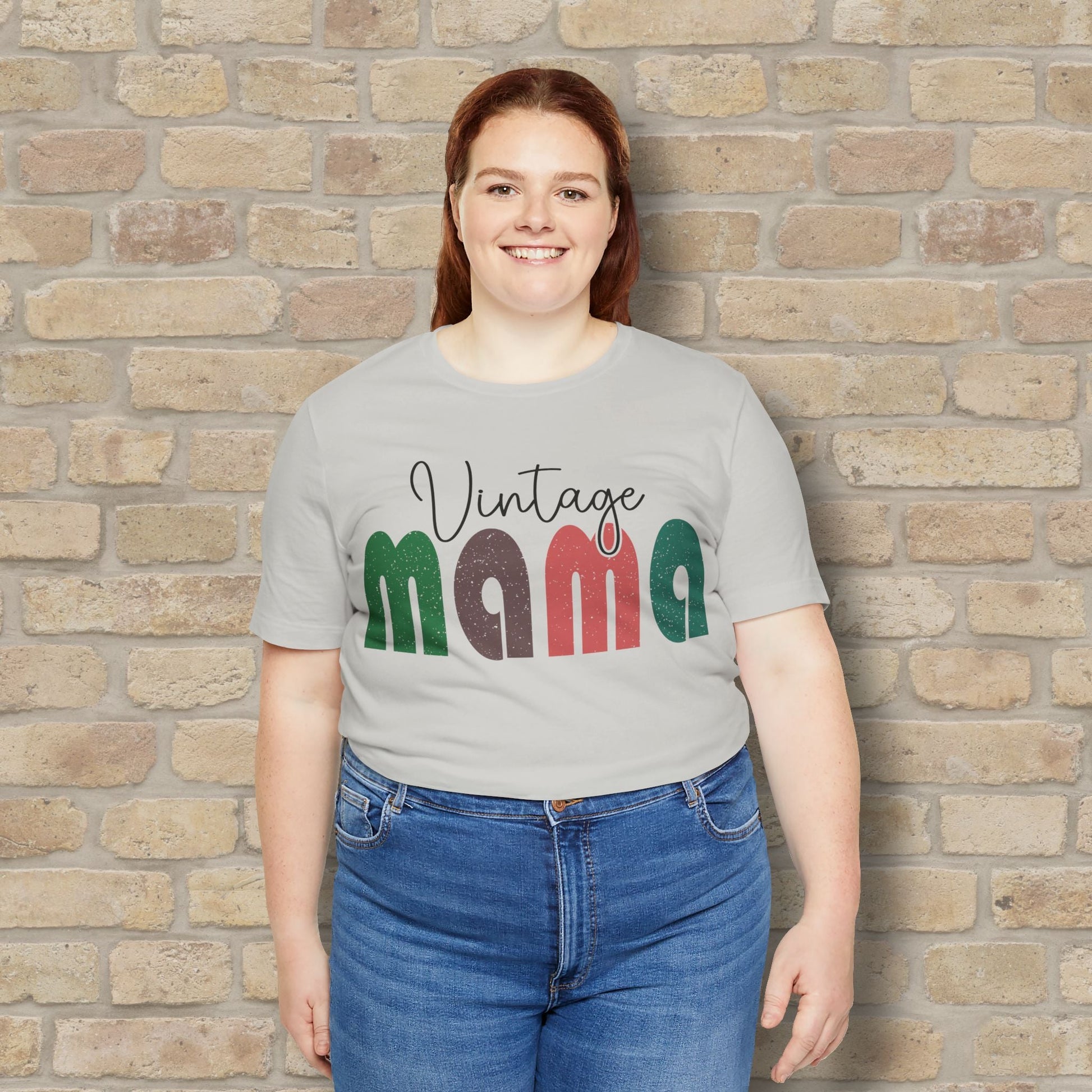 T-Shirt Vintage Mama Tee – Timeless Style, Still Got It - Vibrant Styles