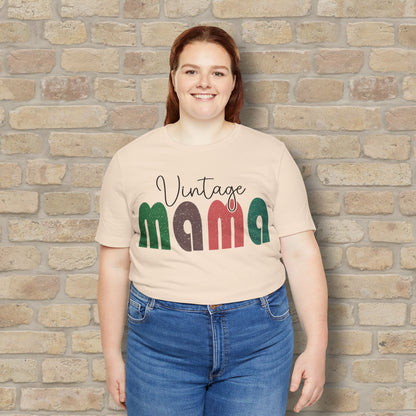 T-Shirt Vintage Mama Tee – Timeless Style, Still Got It - Vibrant Styles