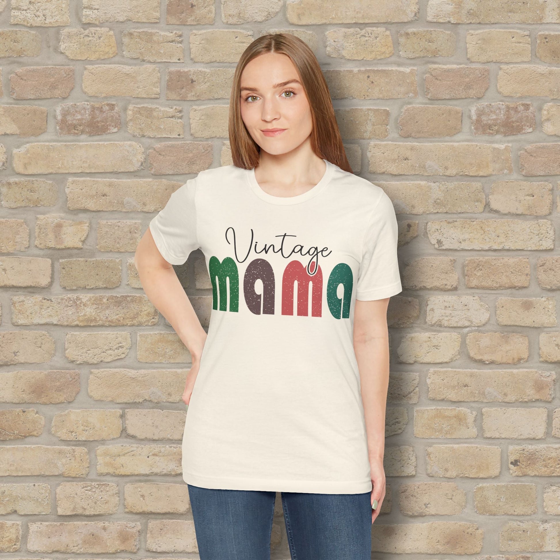 T-Shirt Vintage Mama Tee – Timeless Style, Still Got It - Vibrant Styles