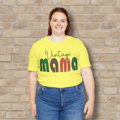 T-Shirt Vintage Mama Tee – Timeless Style, Still Got It - Vibrant Styles