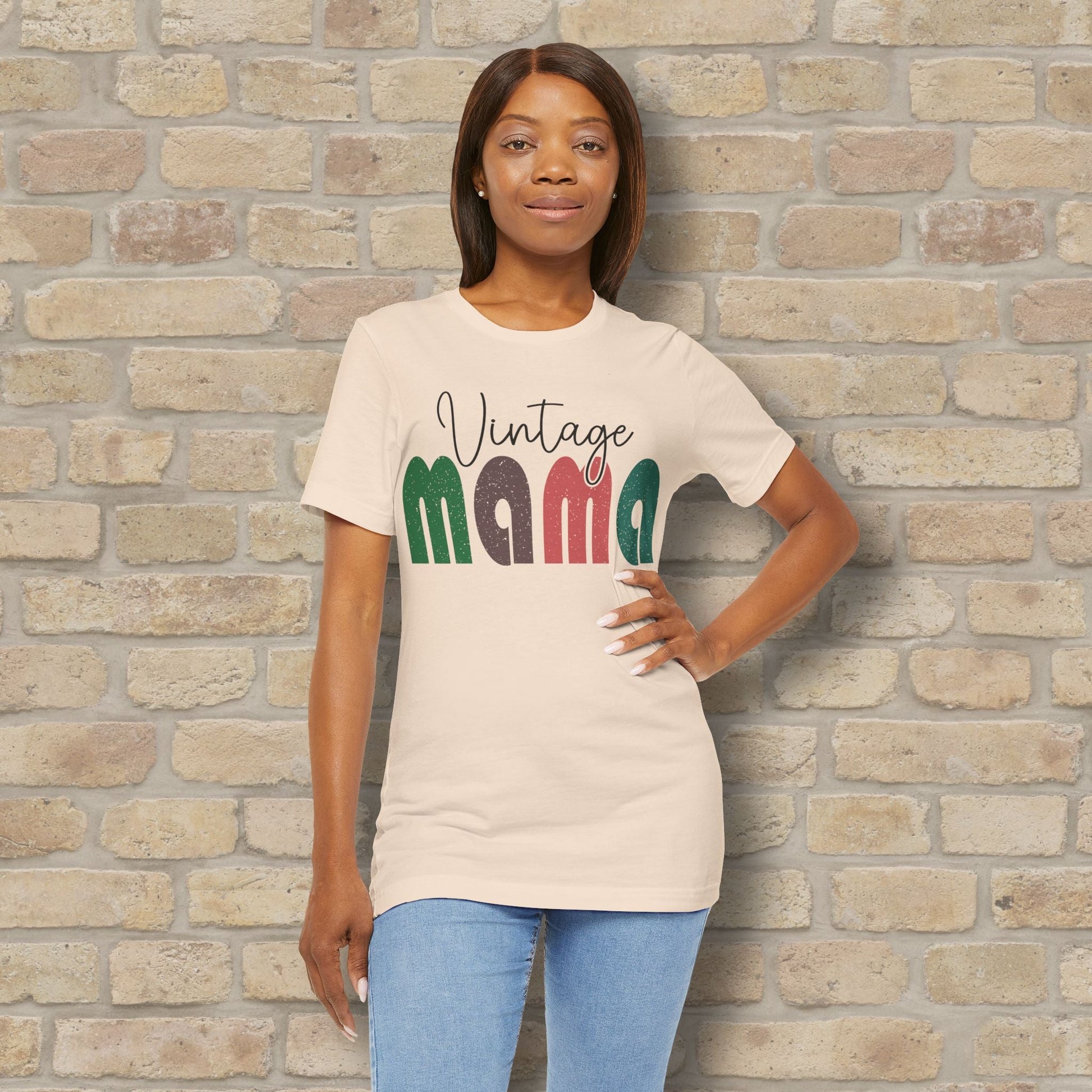 T-Shirt Vintage Mama Tee – Timeless Style, Still Got It - Vibrant Styles