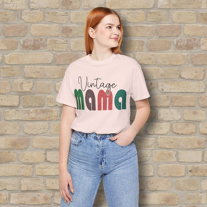 T-Shirt Vintage Mama Tee – Timeless Style, Still Got It - Vibrant Styles