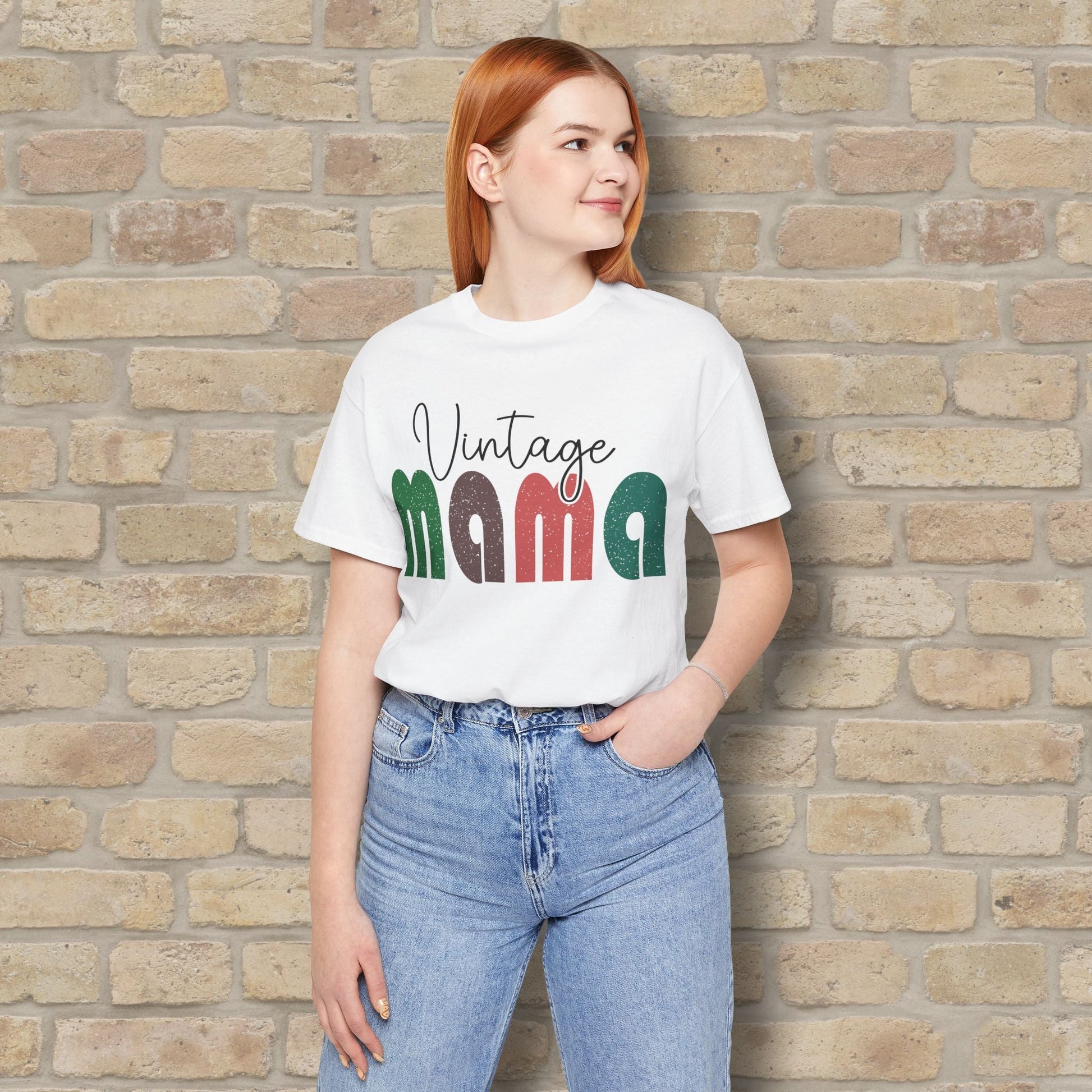 T-Shirt Vintage Mama Tee – Timeless Style, Still Got It - Vibrant Styles