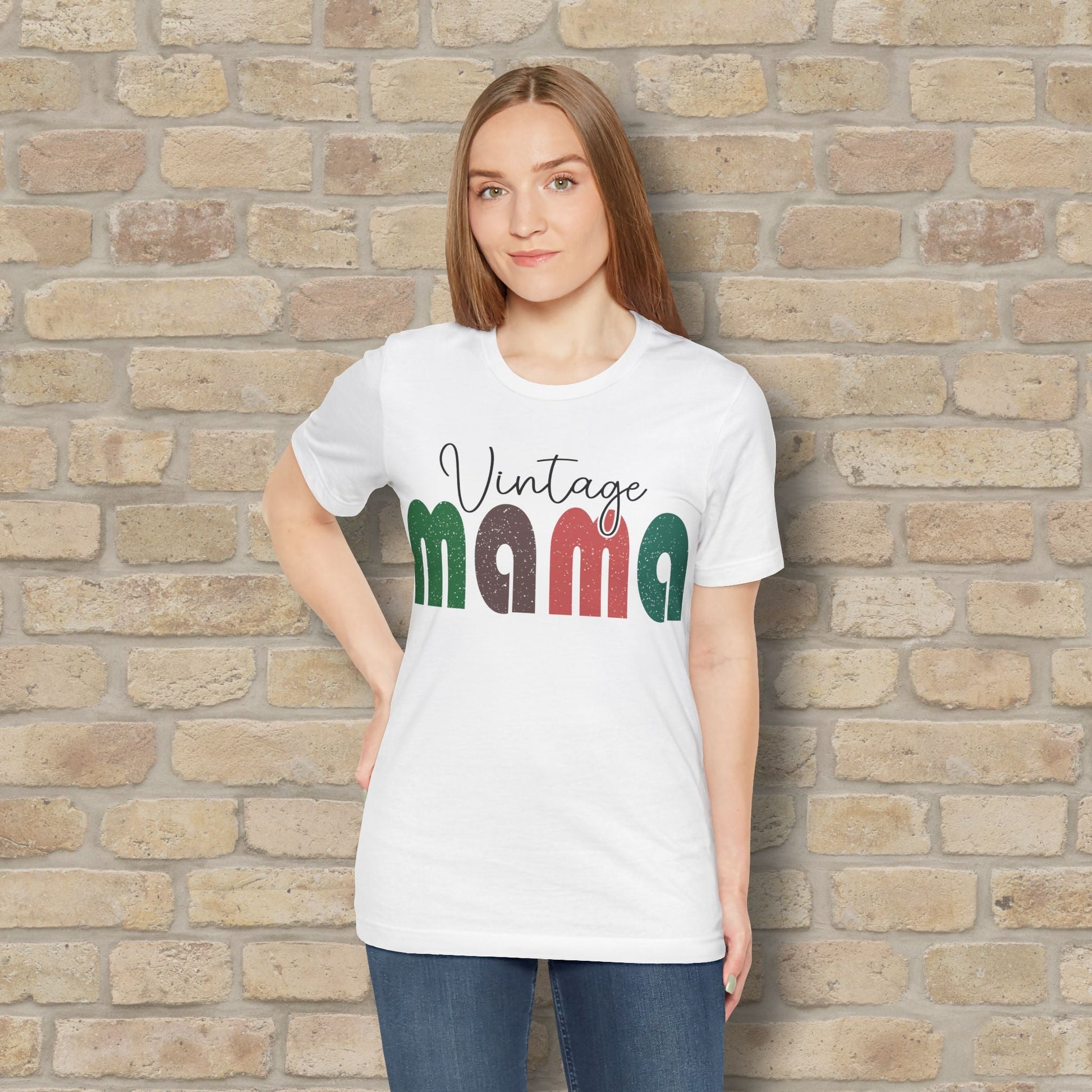 T-Shirt Vintage Mama Tee – Timeless Style, Still Got It - Vibrant Styles