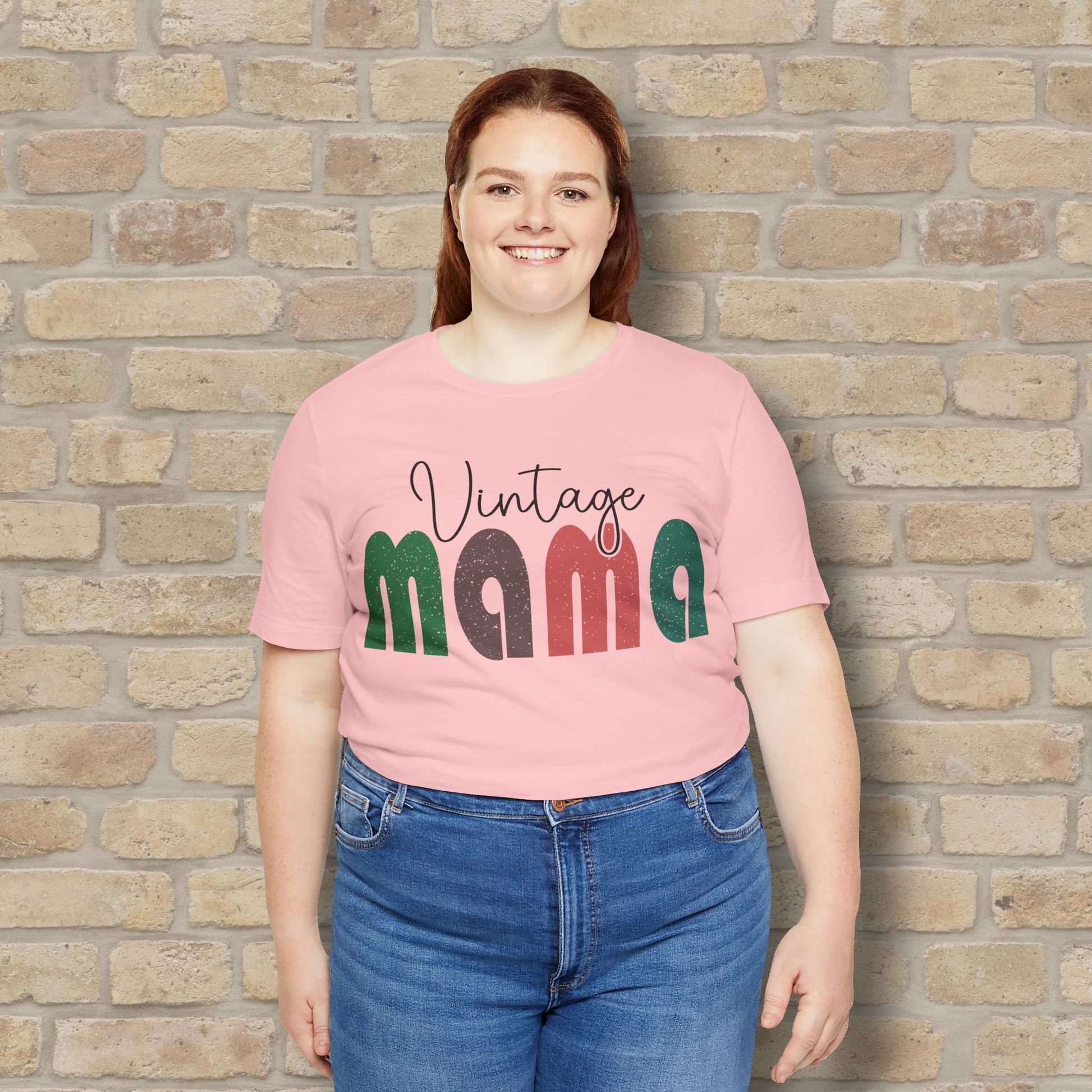 T-Shirt Vintage Mama Tee – Timeless Style, Still Got It - Vibrant Styles