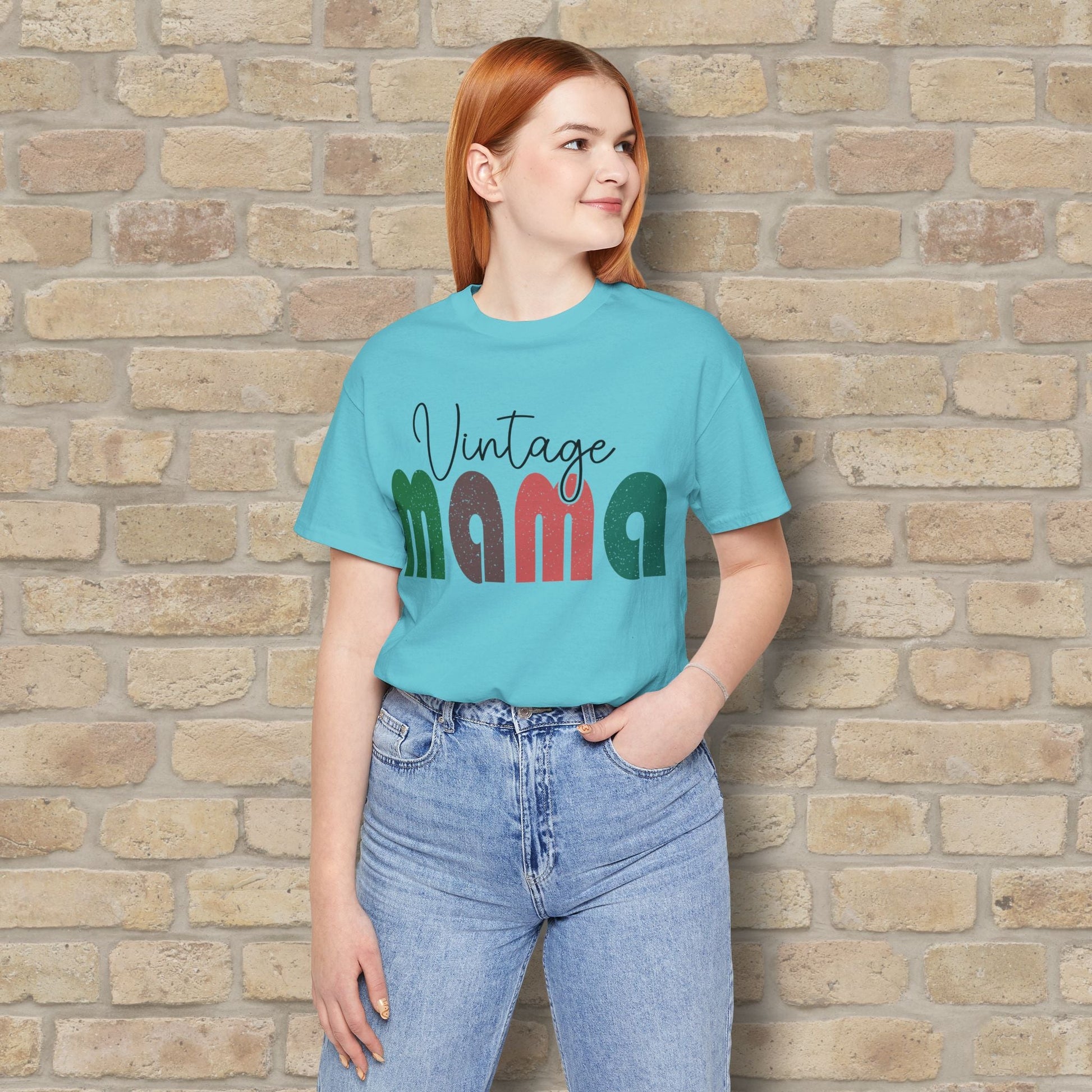 T-Shirt Vintage Mama Tee – Timeless Style, Still Got It - Vibrant Styles