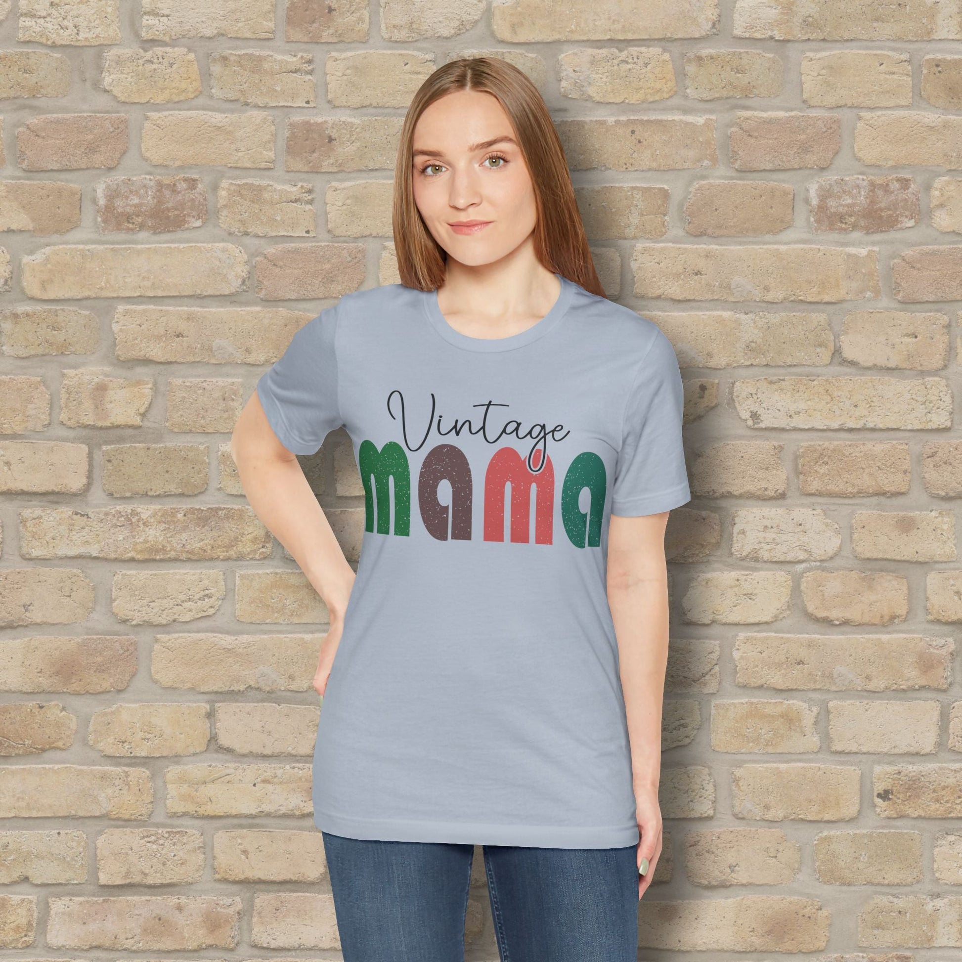 T-Shirt Vintage Mama Tee – Timeless Style, Still Got It - Vibrant Styles