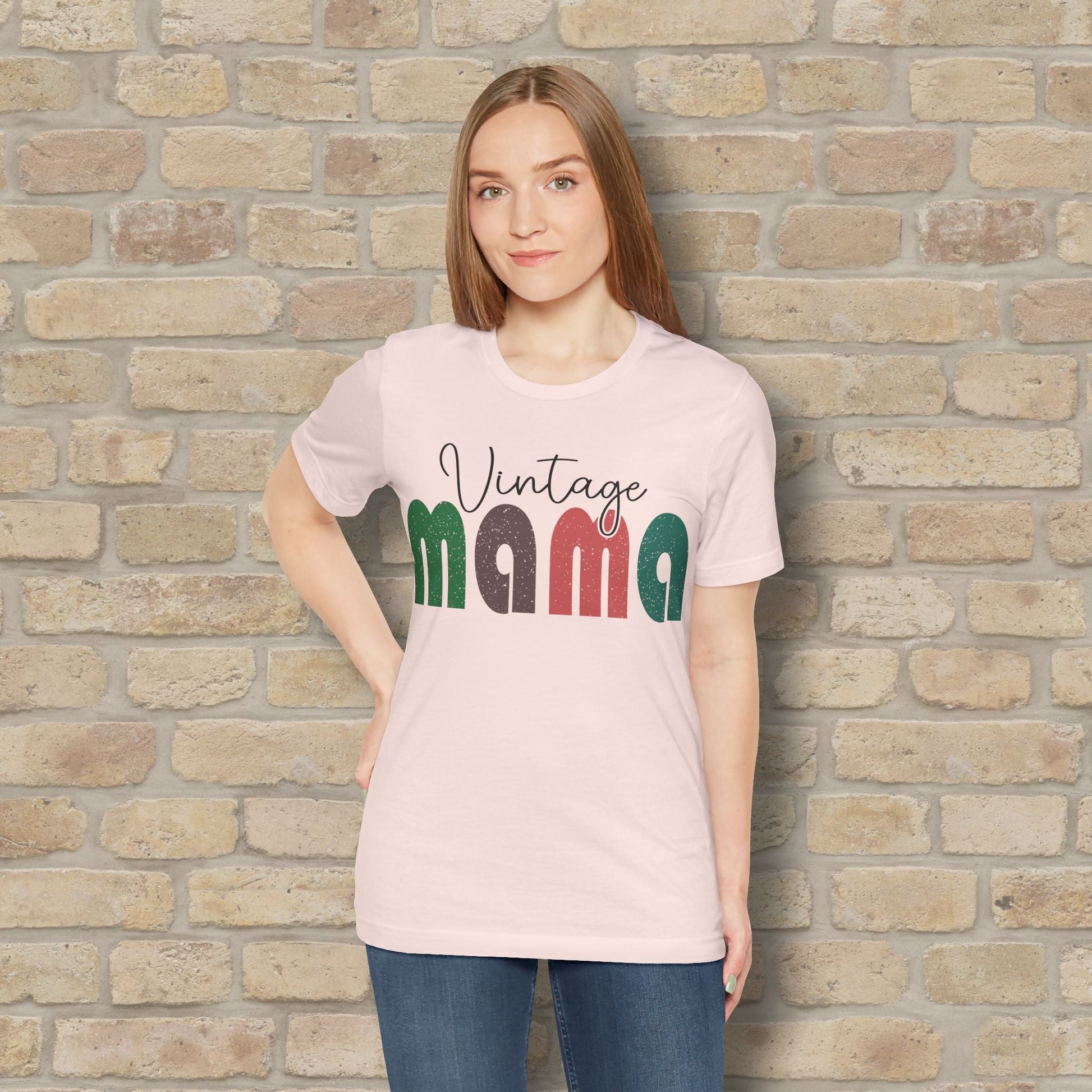 T-Shirt Vintage Mama Tee – Timeless Style, Still Got It - Vibrant Styles