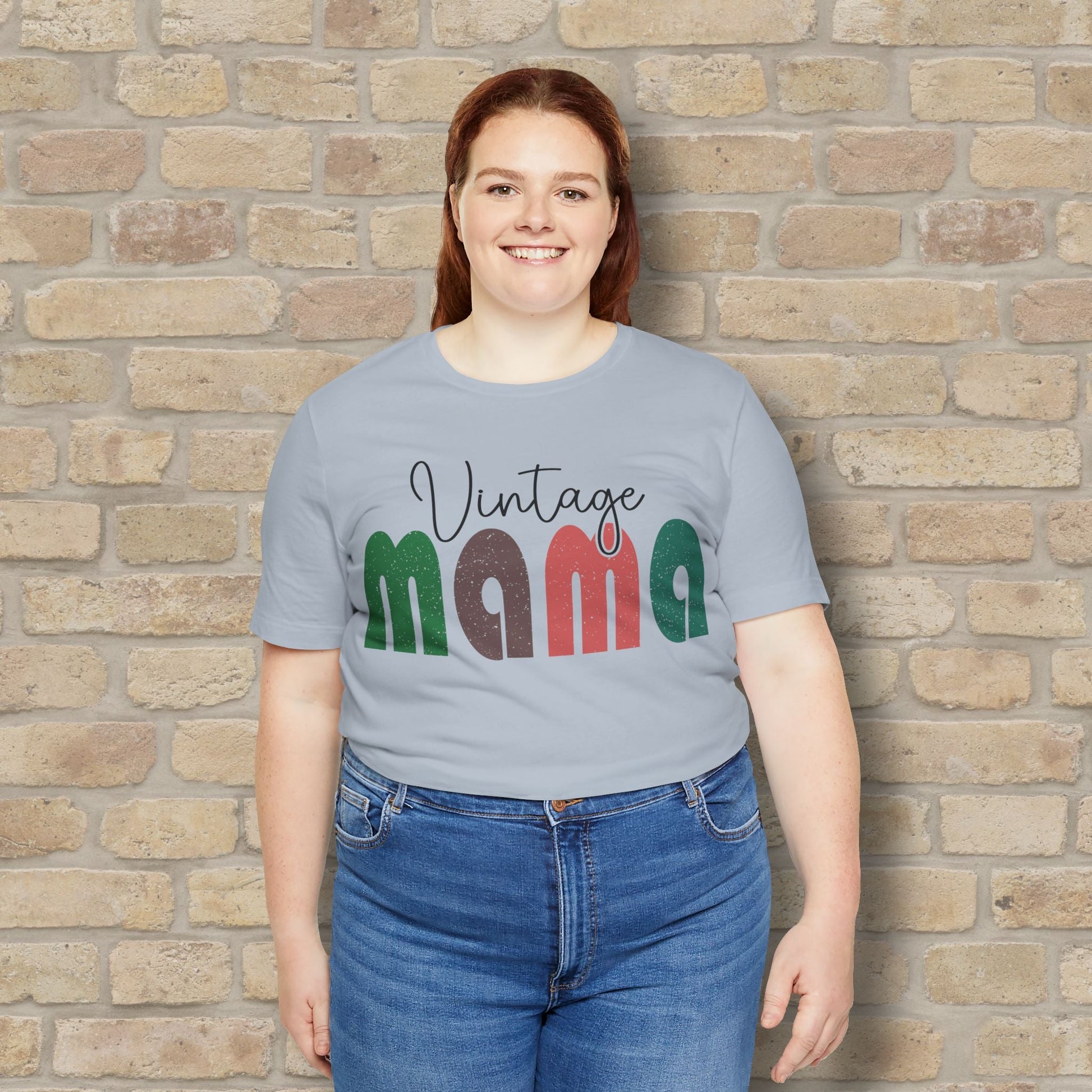 T-Shirt Vintage Mama Tee – Timeless Style, Still Got It - Vibrant Styles