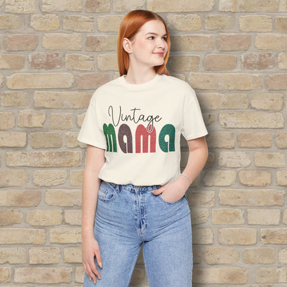 T-Shirt Vintage Mama Tee – Timeless Style, Still Got It - Vibrant Styles